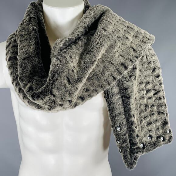 VINTAGE Grey Black Textured Faux Fur Rhinestone Scarf - Picture 3 of 3